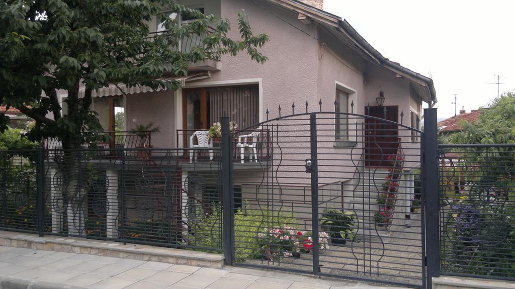 Kyurkchievi Guest House Sapareva Banya Luaran gambar